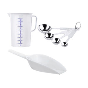 Messbecher und Schaufeln